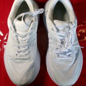 NWOT, WOMEN'S, WHITE/CREAM, SIZE 10.5B, HOKA BONDI 8